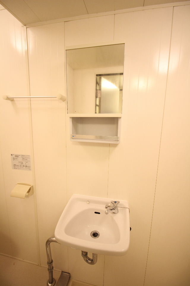 洗面設備　浴室内洗面