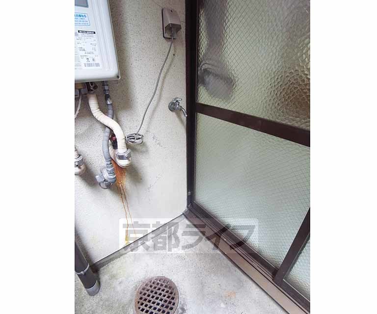 【京都市中京区壬生森町のアパートのバルコニー】