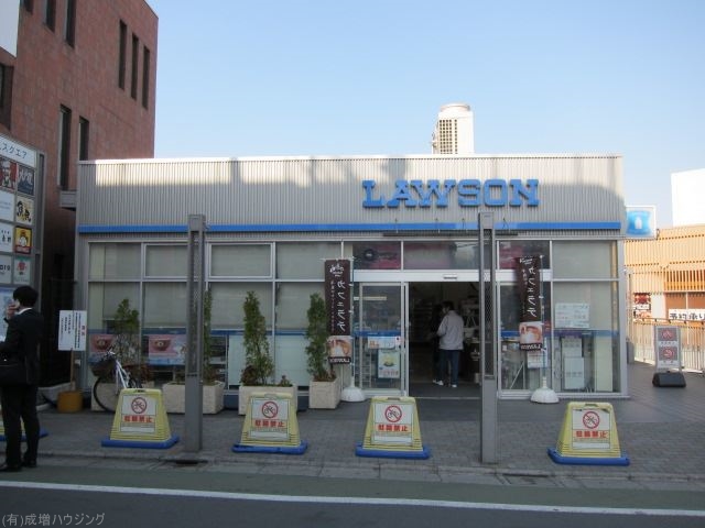 コンビニ　ローソン　東武練馬店（コンビニ）まで270m