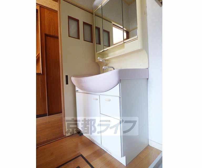 洗面設備　清潔感があります