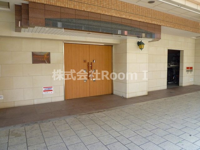 エントランス　ゆとりのあるエントランスです