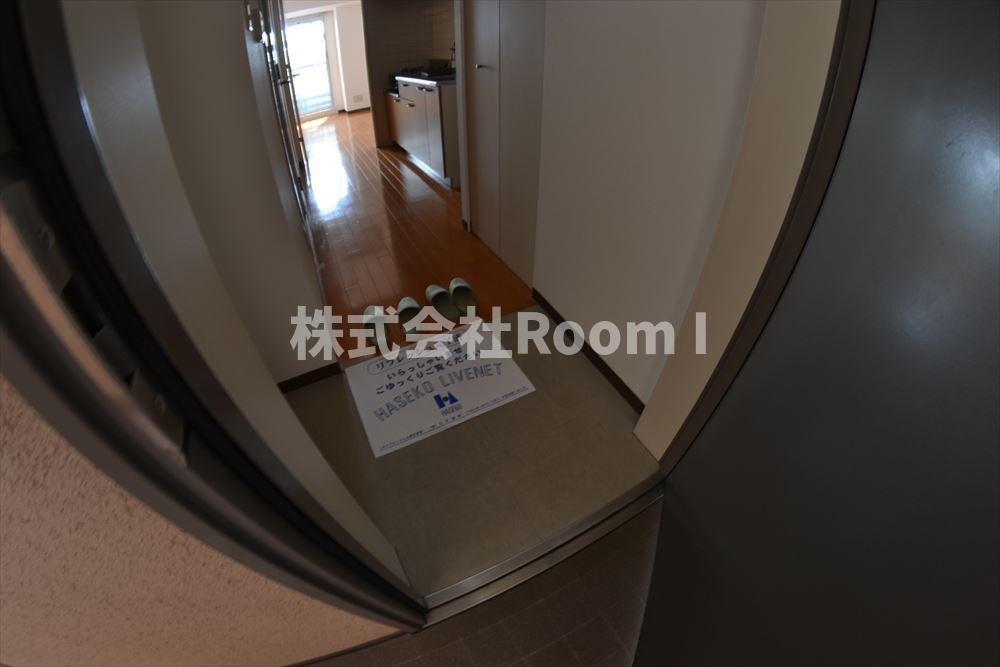 玄関　収納もある玄関です