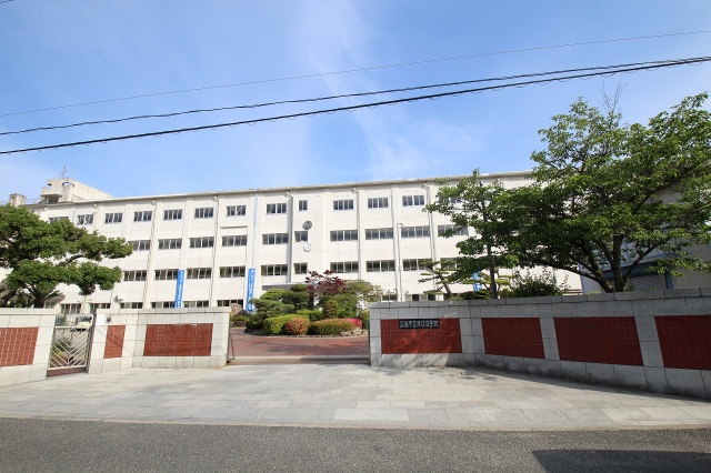 中学校　広島市立井口中学校（中学校）まで1300m