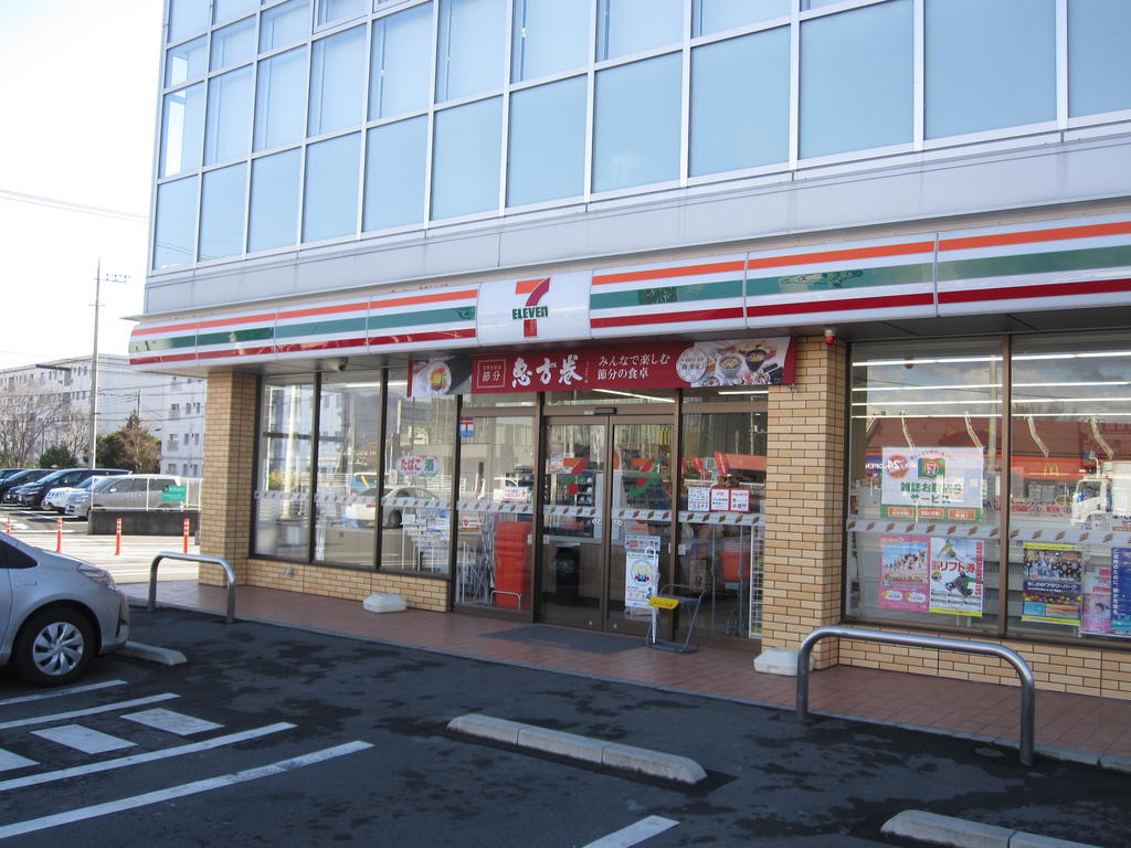 コンビニ　セブンイレブン前橋石倉町店（コンビニ）まで630m