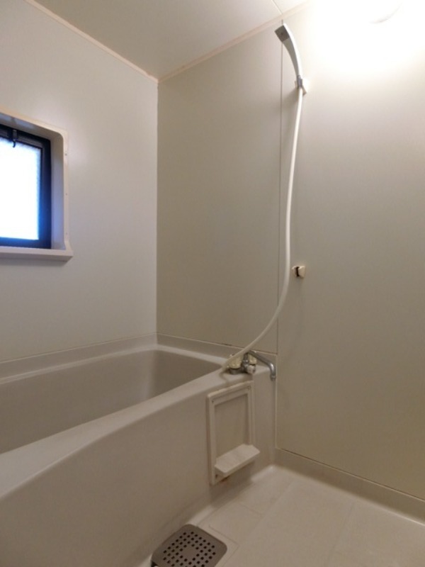 バス・シャワールーム　図面と現状に相違がある場合には現状を優先