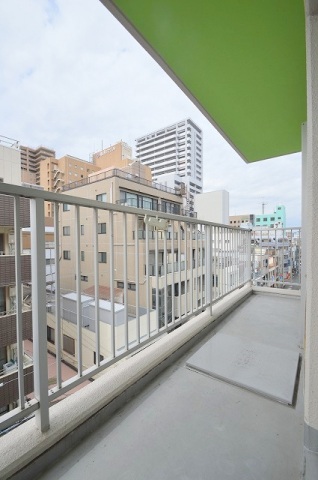 バルコニー　広々使えるバルコニー