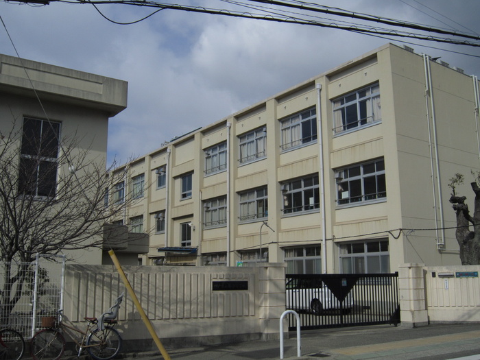 小学校　舞子小学校（小学校）まで600m