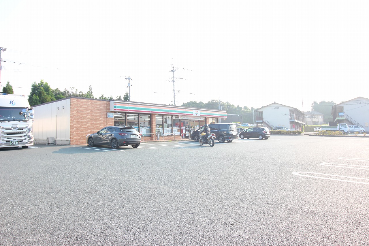 コンビニ　セブンイレブン熊本大津曙団地前店（コンビニ）まで384m