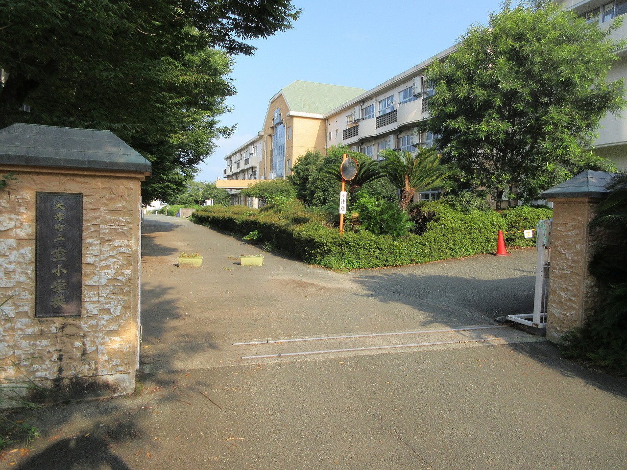 小学校　大津町立室小学校（小学校）まで1463m