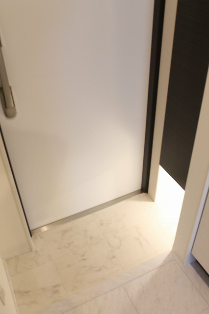 玄関　家具家電一式ついてます！