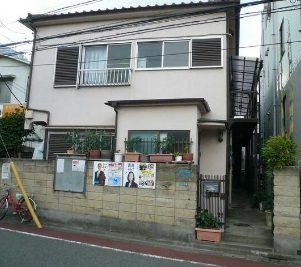 品川区荏原のアパートの建物外観