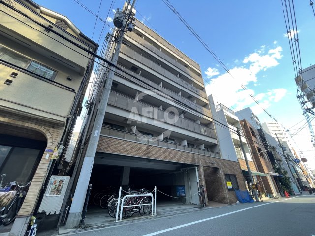 【サンライズ野田阪神の建物外観】