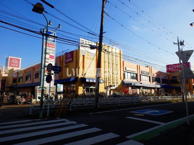 【三郷市三郷のアパートのショッピングセンター】