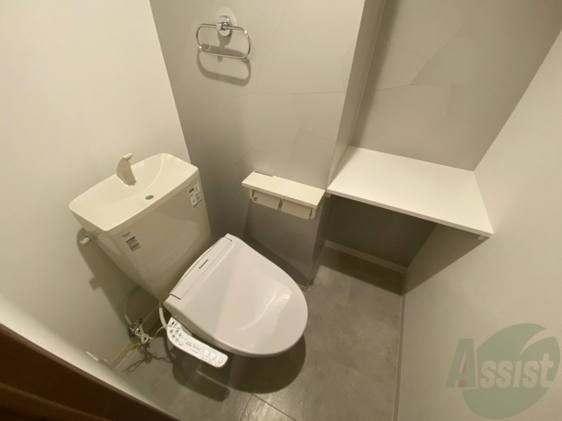 トイレ　こちらはトイレです。清潔感があり、安心して使用できます。