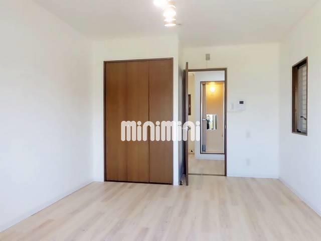 その他部屋・スペース　明るいフローリングがお洒落です。