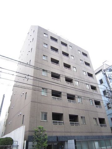 千代田区三番町のマンションの建物外観