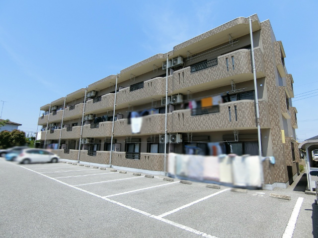 河内郡上三川町しらさぎのマンションの建物外観