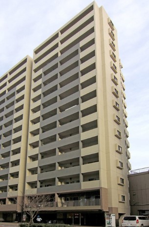 【北区滝野川のマンションの建物外観】