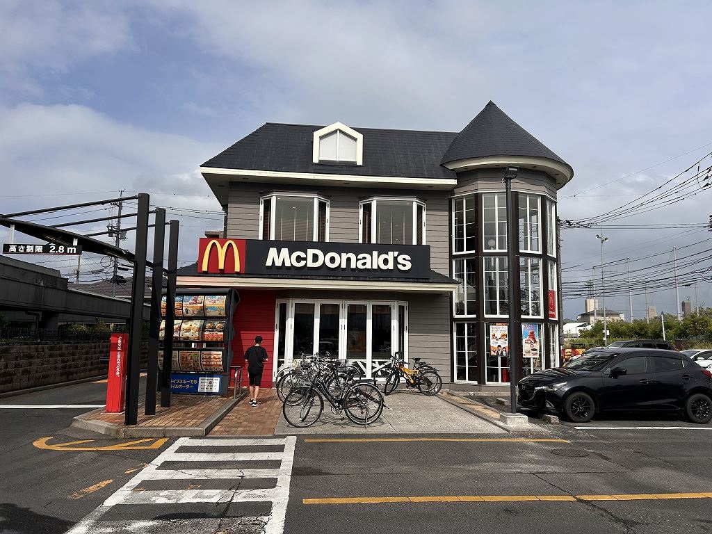 飲食店　マクドナルド松江店（飲食店）まで176m