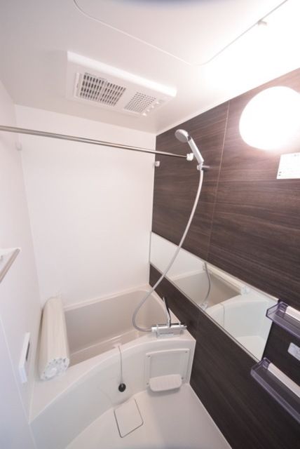 バス・シャワールーム　現地待ち合わせ歓迎♪お問合せはタウンハウジングまで！
