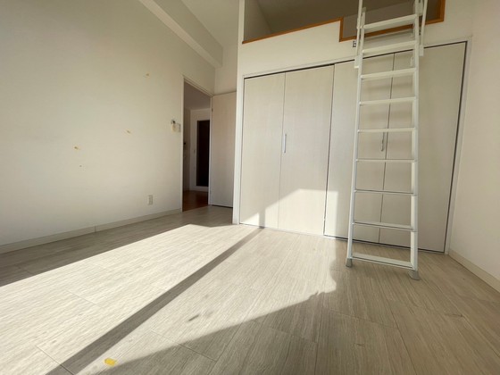 居室・リビング　※別部屋の写真です