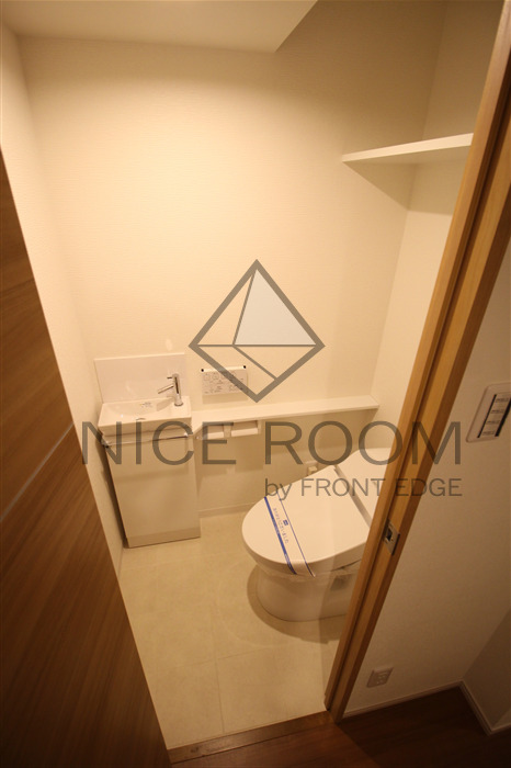 トイレ　JASPER御堂筋本町　トイレ