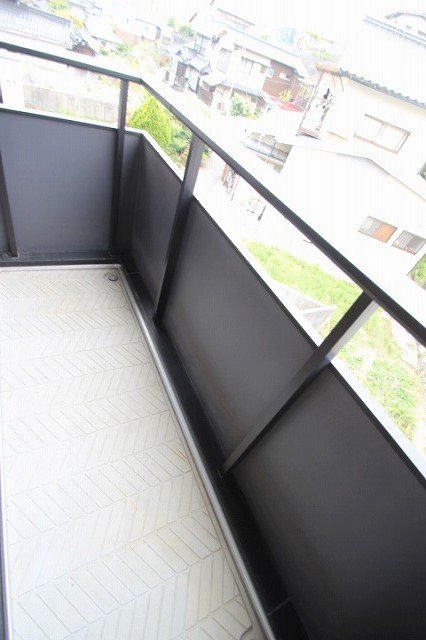 バルコニー　同物件別室です。