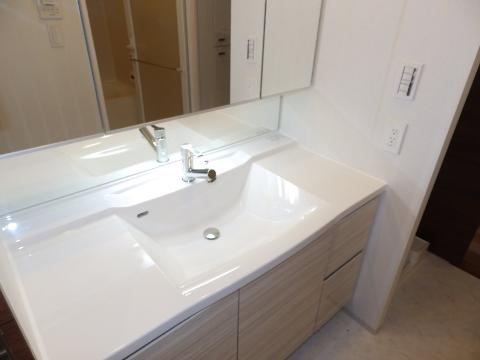 洗面設備　洗髪洗面化粧台