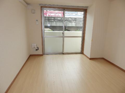 居室・リビング　寝室