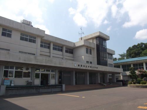 小学校　中郷小学校（小学校）まで750m