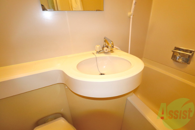 洗面設備　コンパクトな洗面！