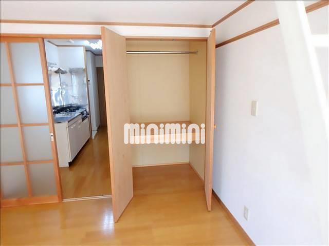 収納　洋室には収納もあります。