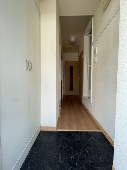 玄関　※別部屋の写真です