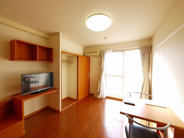 居室・リビング　ゆったりとした居間です