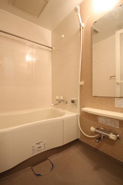 バス・シャワールーム　同物件別室です。