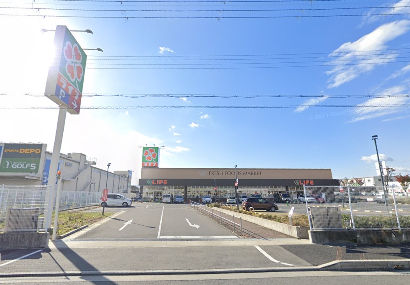 スーパー　ライフ羽曳野西浦店（スーパー）まで911m