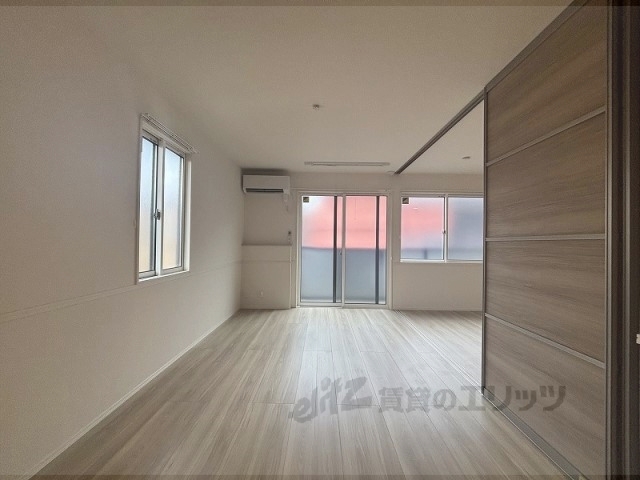 居室・リビング　リビング