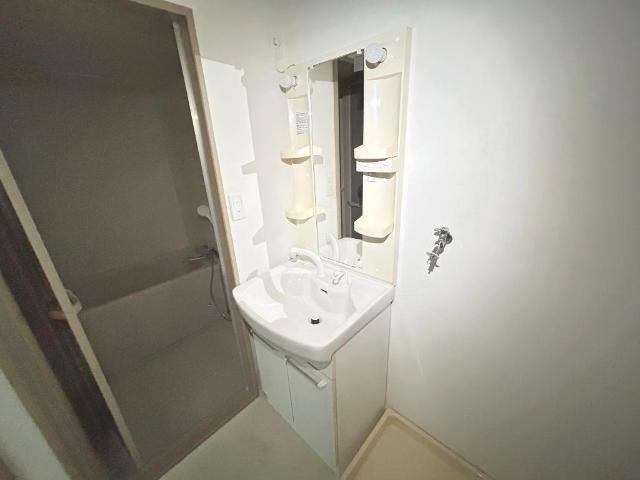 洗面設備　洗髪洗面化粧台