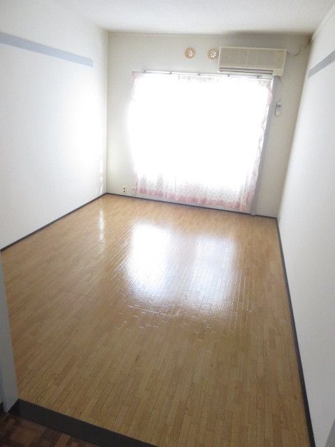 居室・リビング　★綺麗な居室★