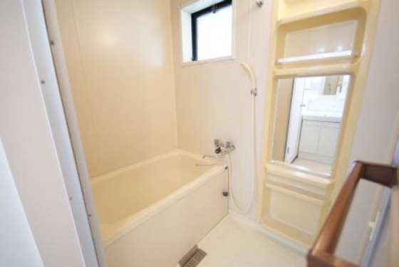 バス・シャワールーム　※別号室の写真です