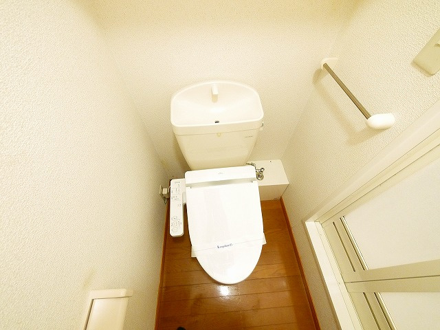 トイレ　清潔感のあるトイレです