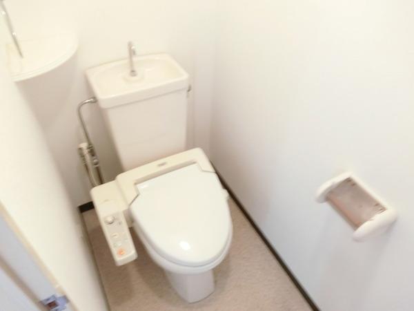 トイレ　ウォシュレット！