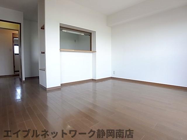 居室・リビング　ゆったりとしたリビングです