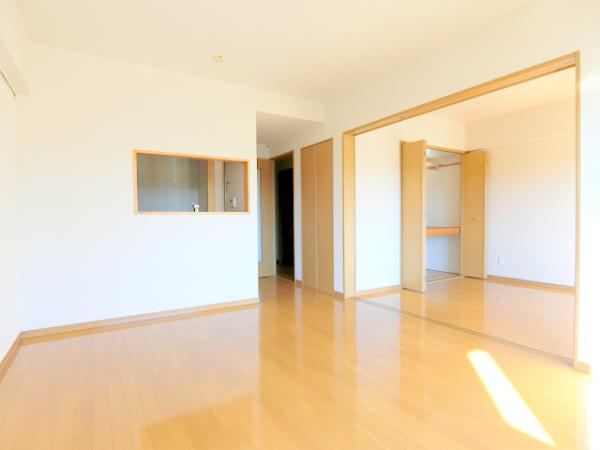 居室・リビング　写真は別のお部屋のイメージです