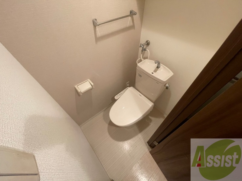 トイレ　トイレです。ウォシュレット付を探している方、おすすめです。