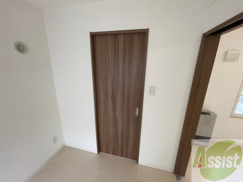 収納　収納もバッチリあるのでお部屋が片付きますよ！