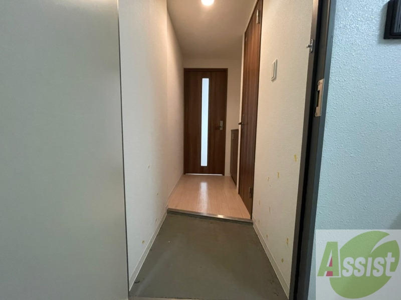 玄関　玄関です。白を基調としていて清潔感があります！