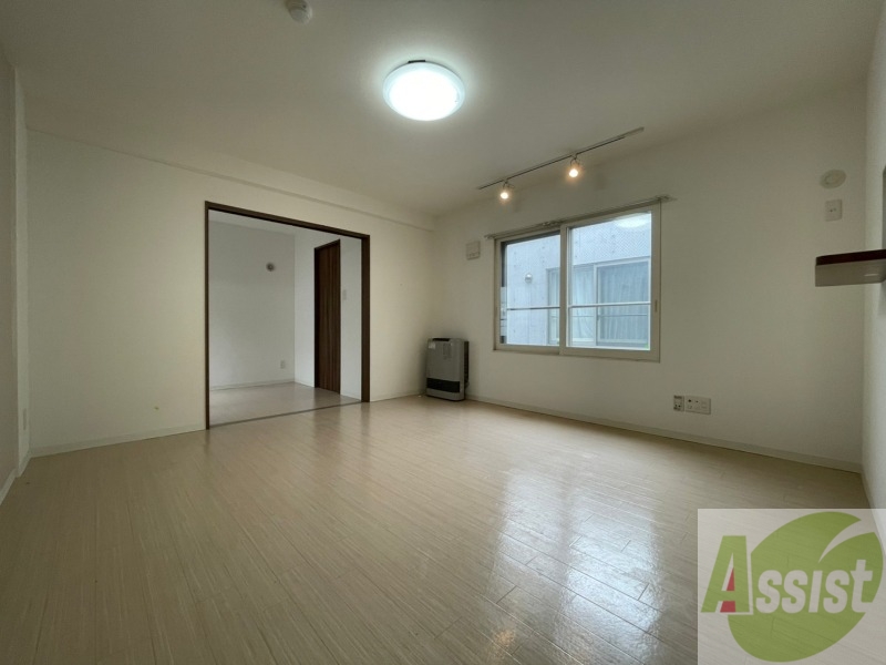 居室・リビング　広くてキレイなお部屋が広がっていて、充実した生活が送れそう。