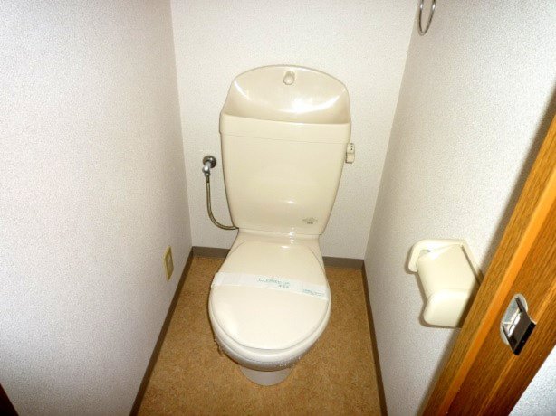 トイレ　※イメージ　同物件別号室の写真