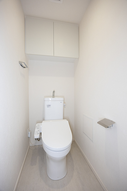 トイレ　※写真は同タイプ住戸です。